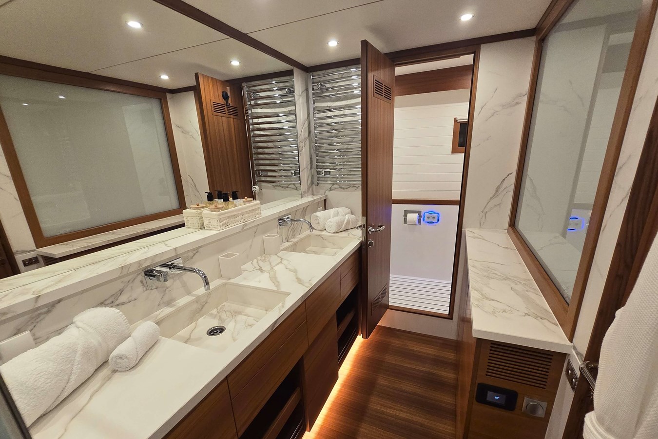 Delta Carbon Motor Yacht BISE I For Sale