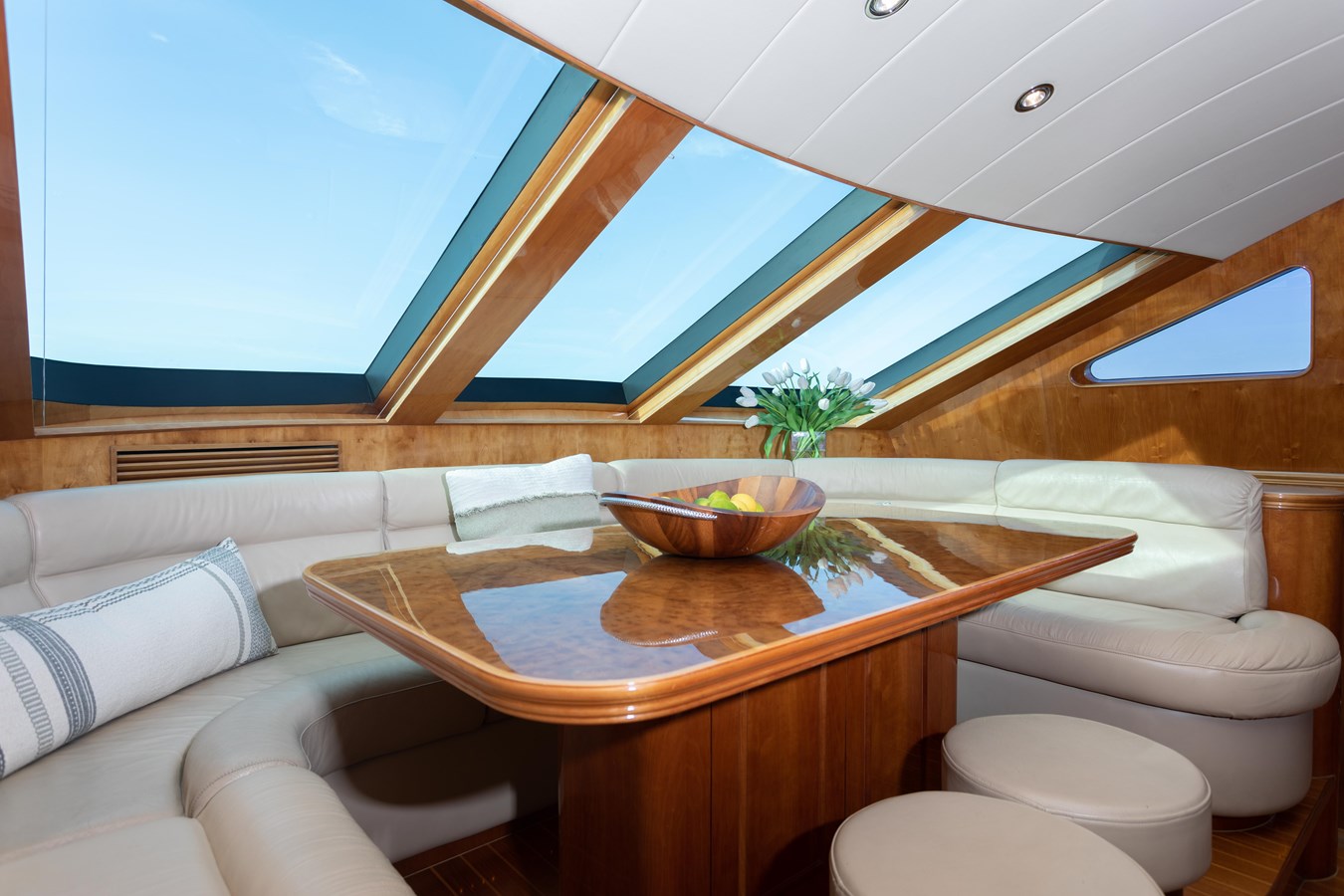 Horizon Motor Yachts Motor Yacht RAYS For Sale