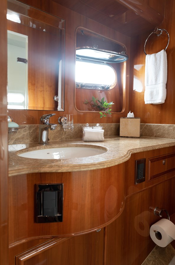 Horizon Motor Yachts Motor Yacht RAYS For Sale