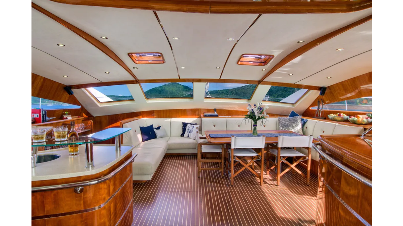 Privilege Catamaran 2010 Privilege 745 For Sale