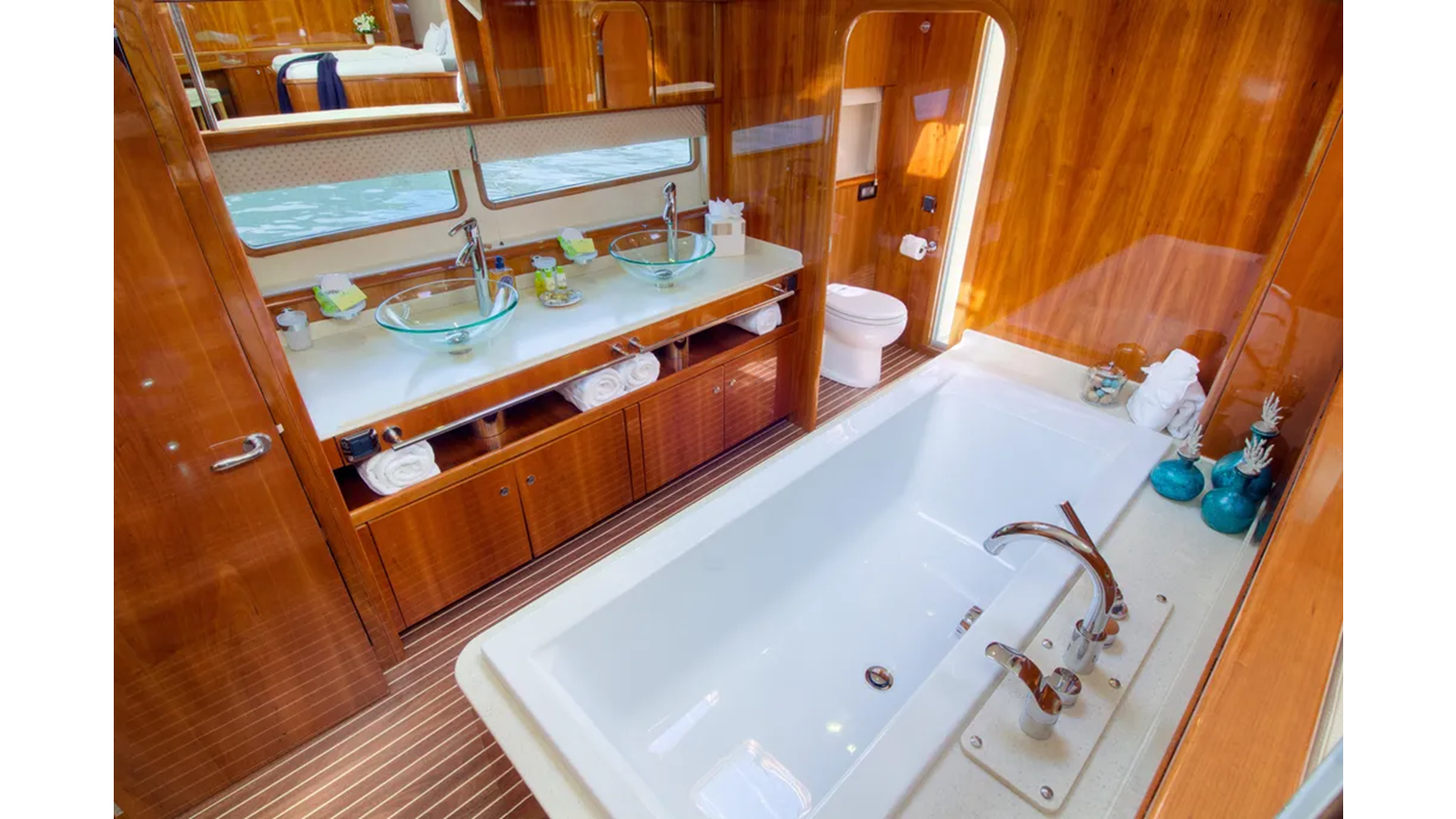 Privilege Catamaran 2010 Privilege 745 For Sale