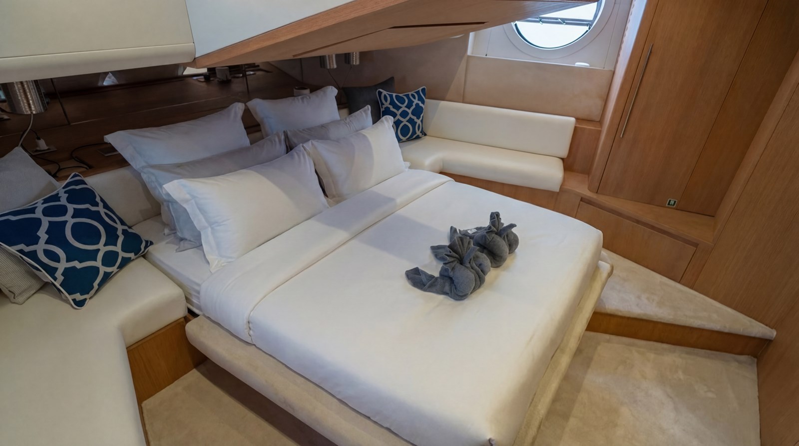 Aicon Yachts Motor Yacht Onyx For Sale