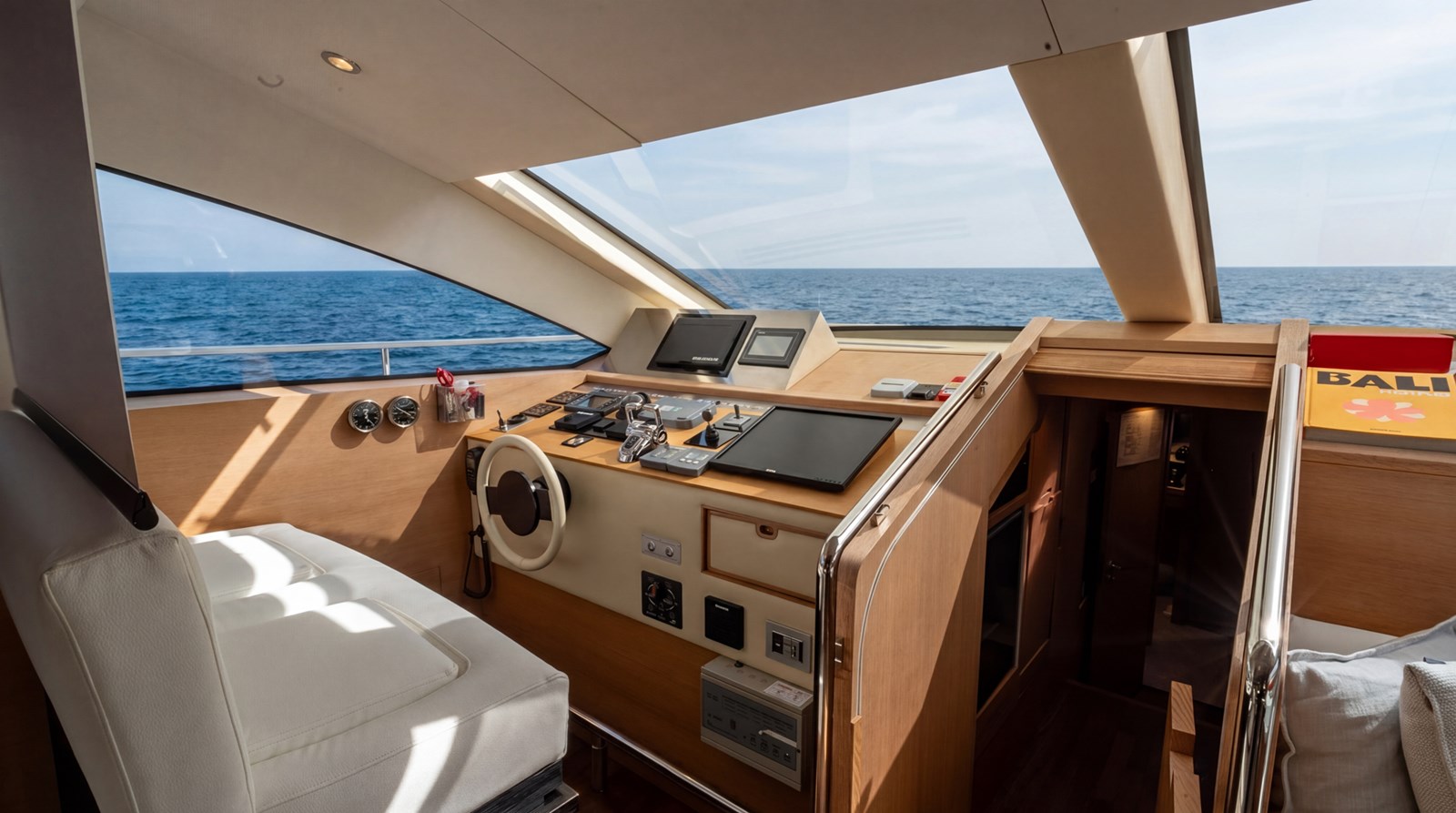 Aicon Yachts Motor Yacht Onyx For Sale