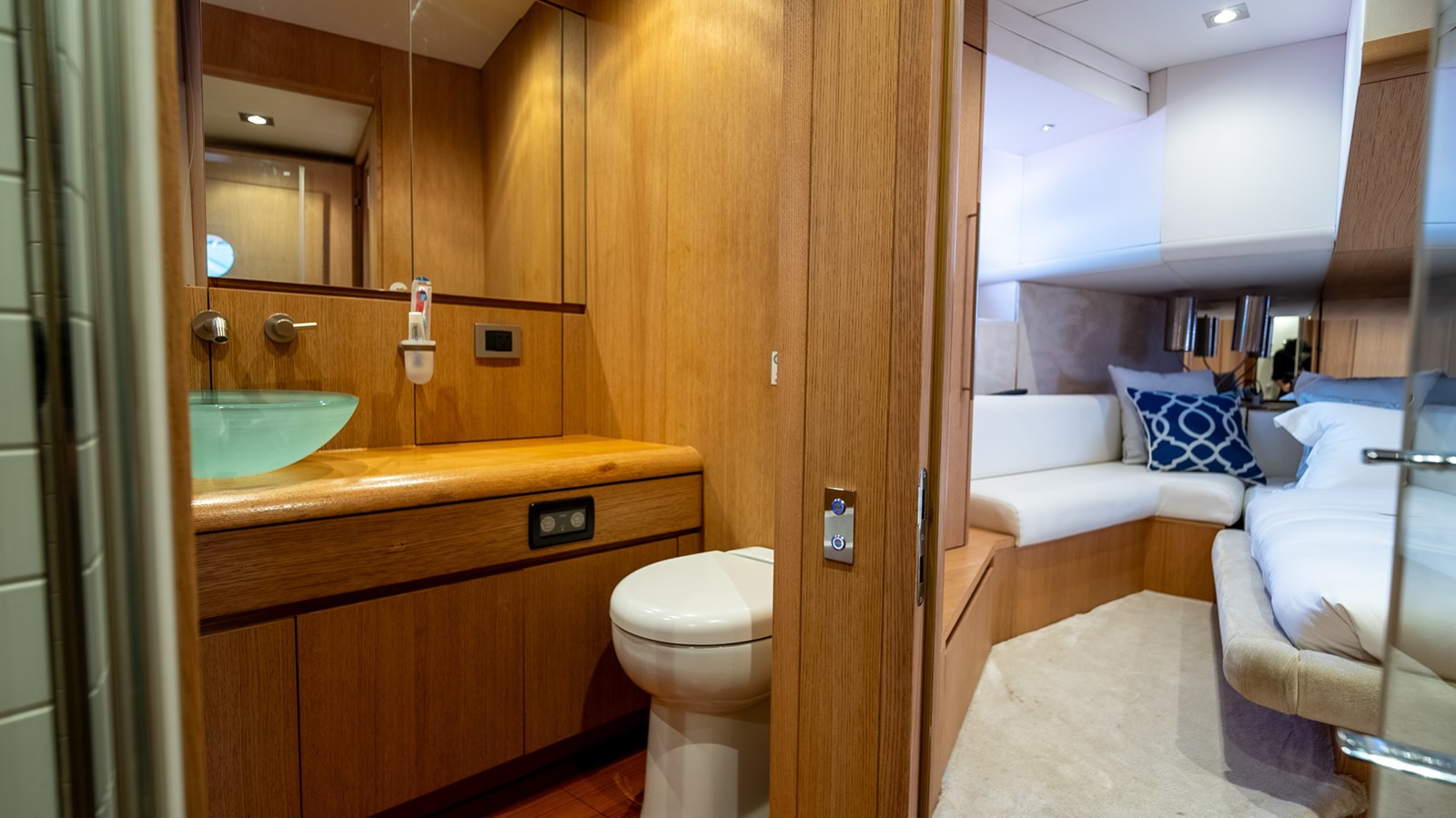 Aicon Yachts Motor Yacht Onyx For Sale