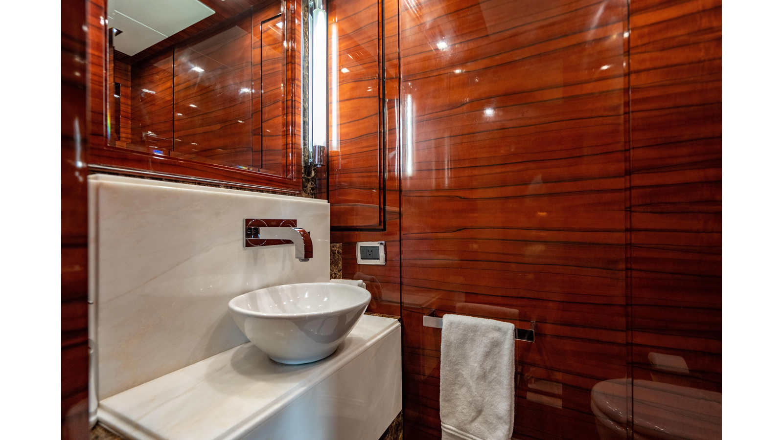 Benetti Yachts Motor Yacht ALLORA For Sale