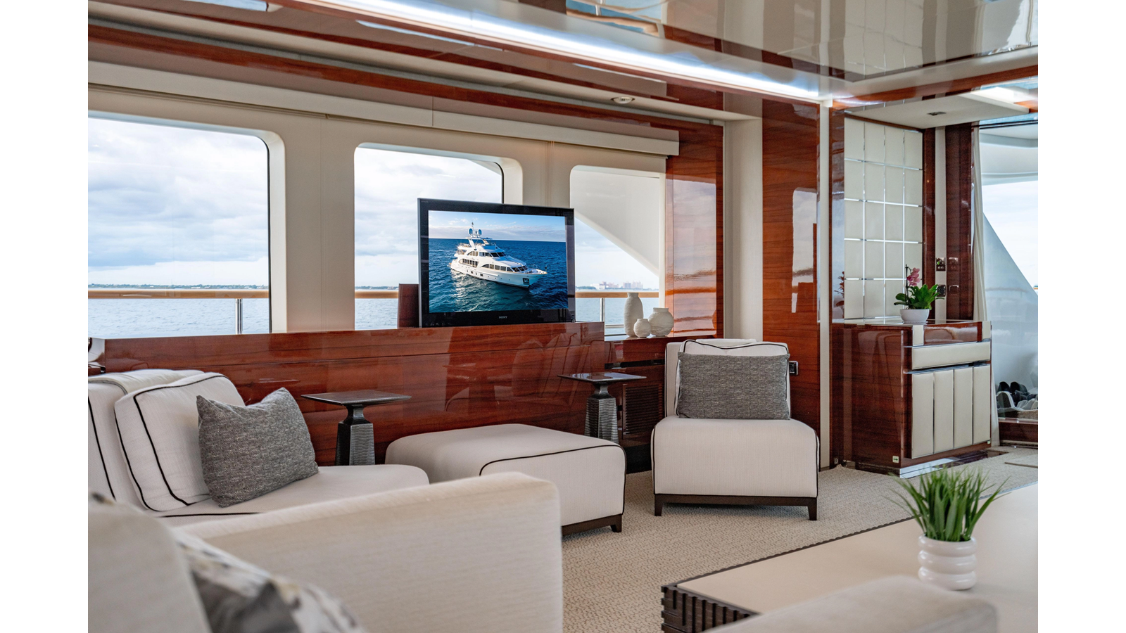 Benetti Yachts Motor Yacht ALLORA For Sale