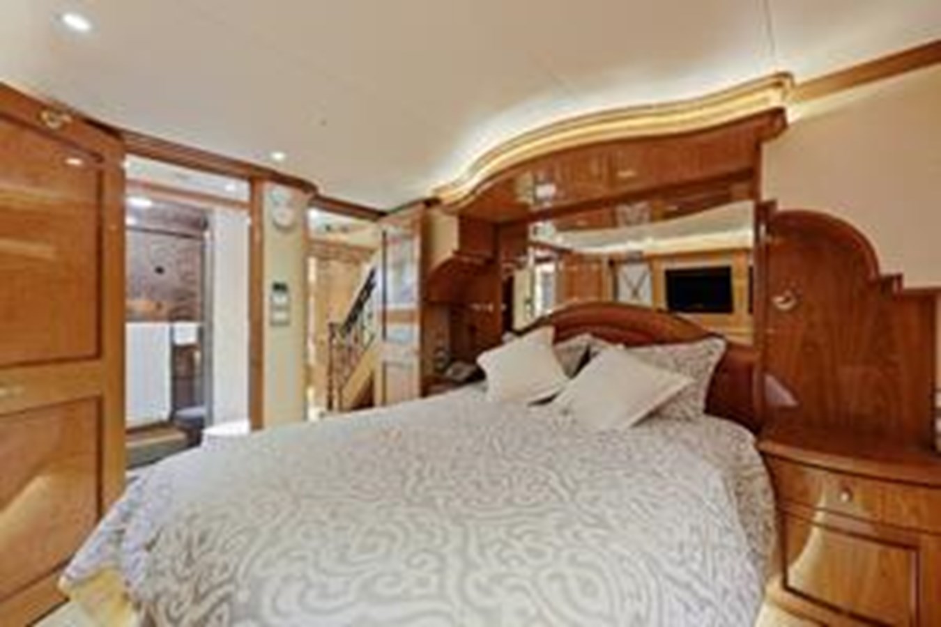 Cheoy Lee Motor Yacht FOOTLOOSE For Sale