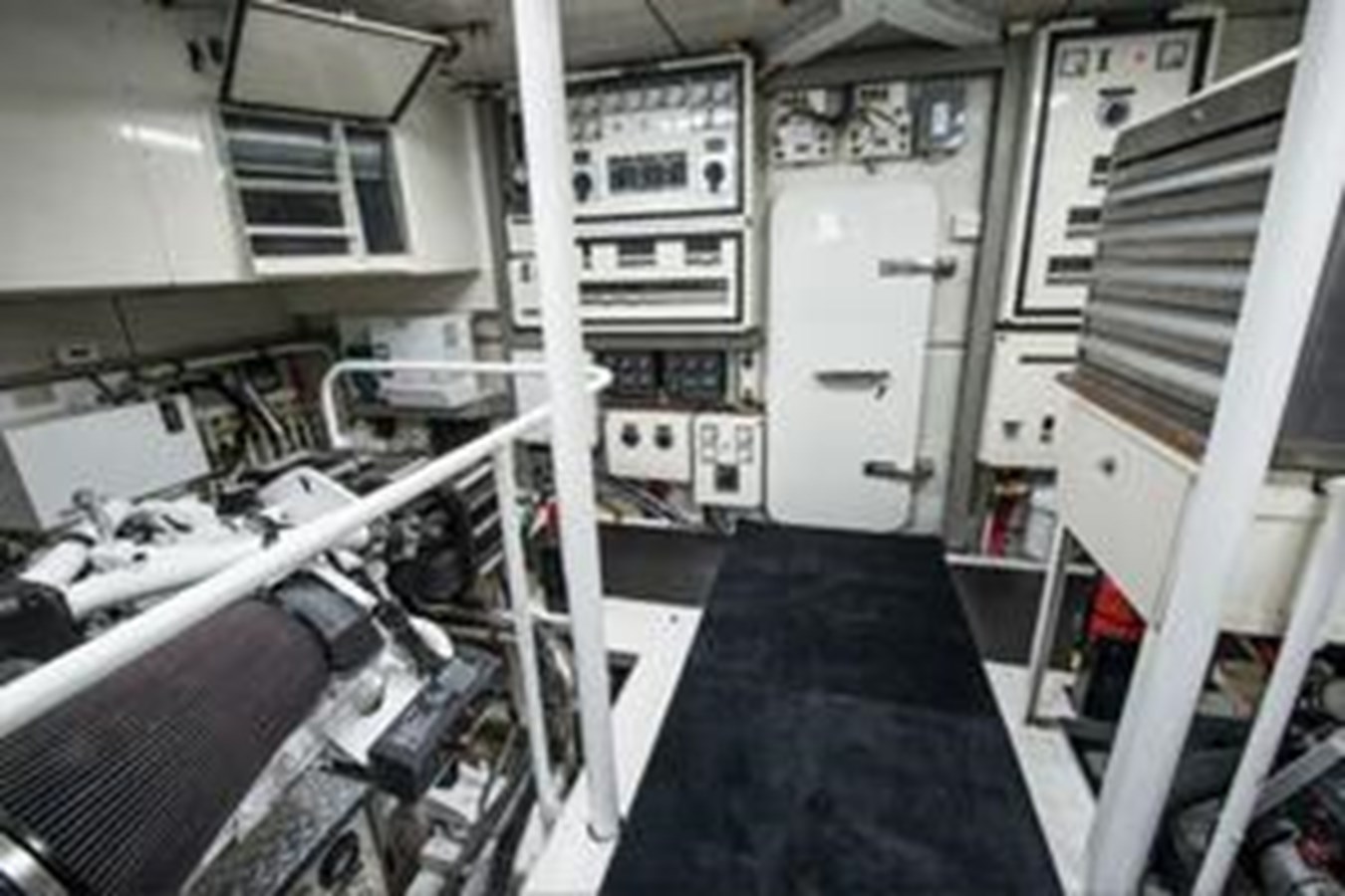 Cheoy Lee Motor Yacht FOOTLOOSE For Sale