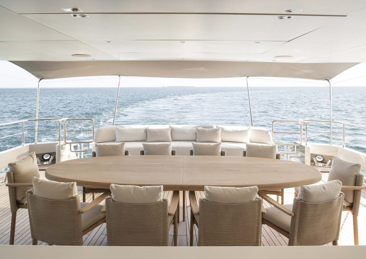 Alloy Yachts Nz Motor Yacht AKIKO For Sale