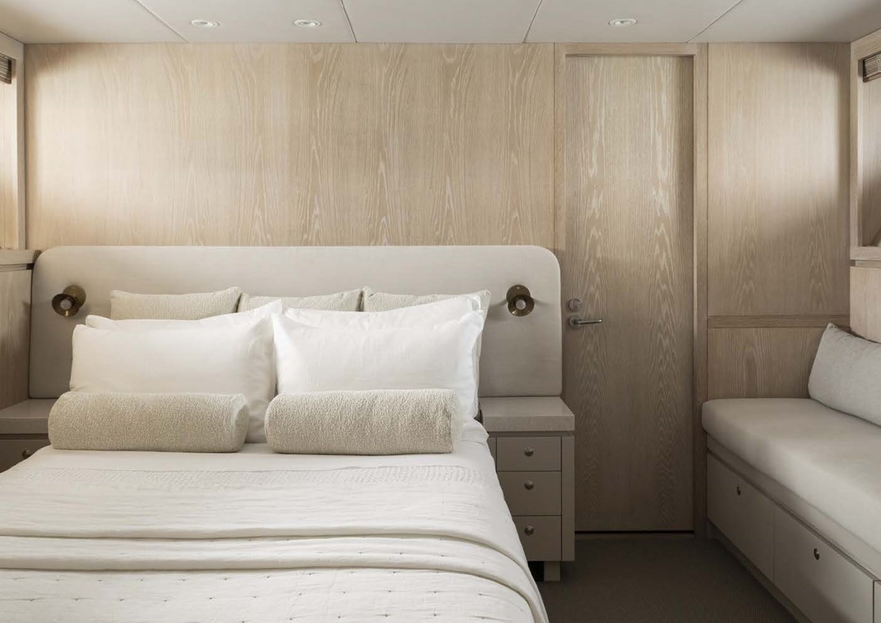 Alloy Yachts Nz Motor Yacht AKIKO For Sale