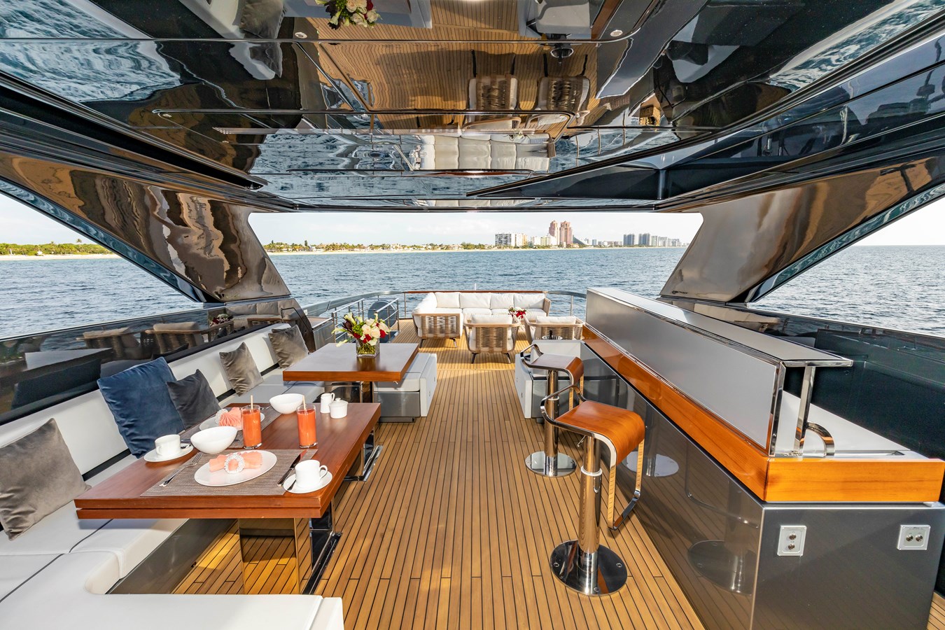 Riva Yacht Motor Yacht NO SURRENDER For Sale