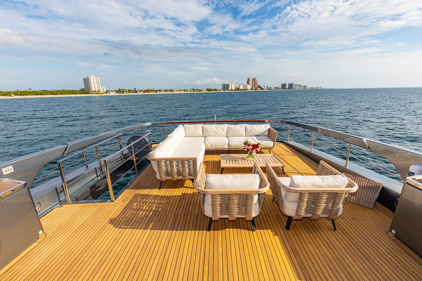 Riva Yacht Motor Yacht NO SURRENDER For Sale