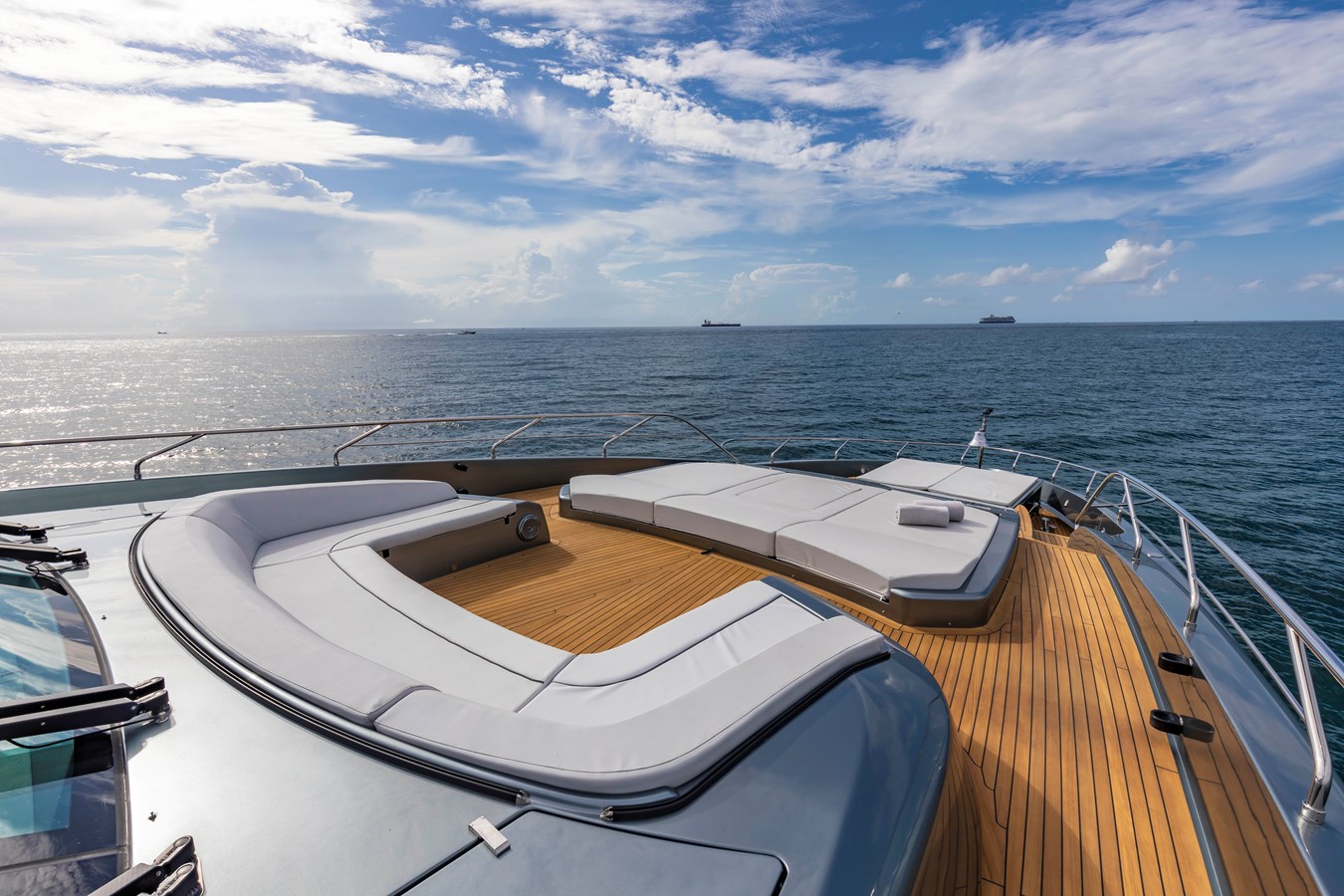 Riva Yacht Motor Yacht NO SURRENDER For Sale