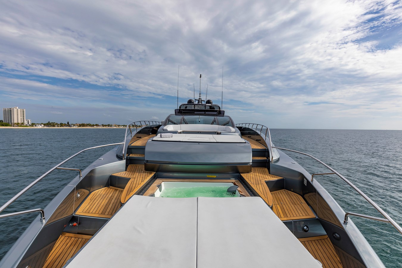 Riva Yacht Motor Yacht NO SURRENDER For Sale