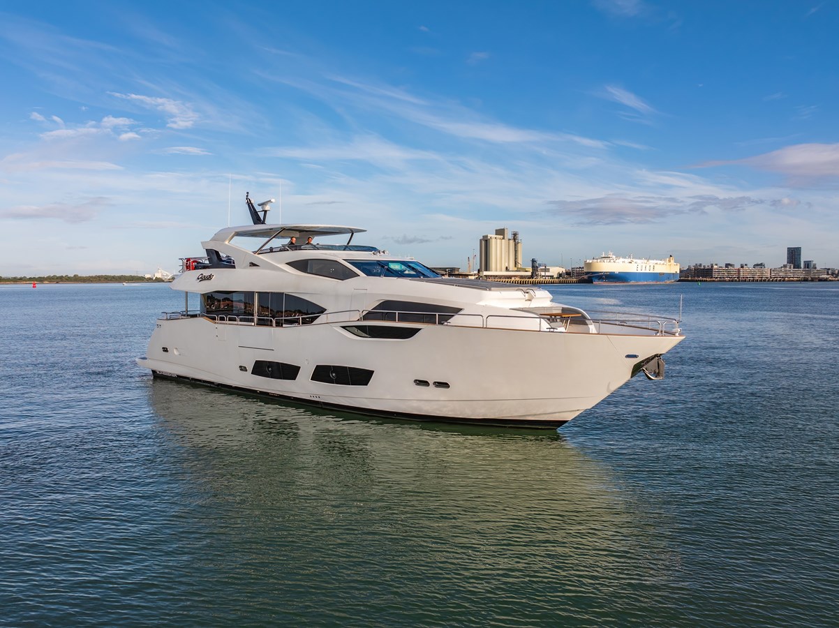 Sunseeker Motor Yacht CLOUDIA For Sale
