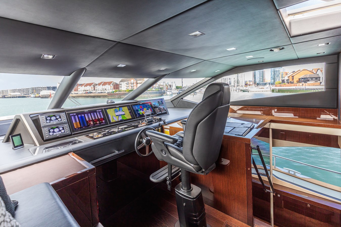 Sunseeker Motor Yacht CLOUDIA For Sale