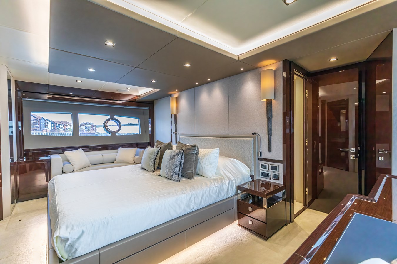 Sunseeker Motor Yacht CLOUDIA For Sale