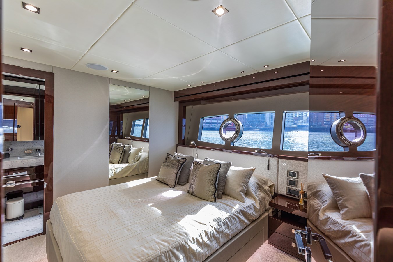Sunseeker Motor Yacht CLOUDIA For Sale
