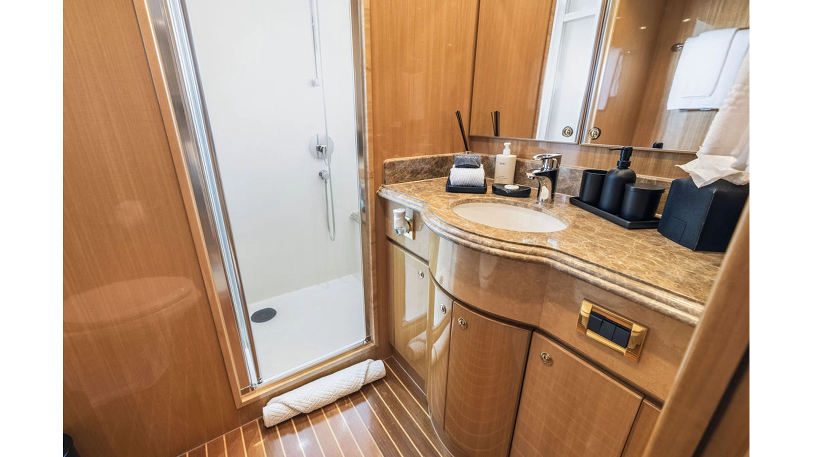 Hargrave Motor Yacht PERFECT HARMONY For Sale