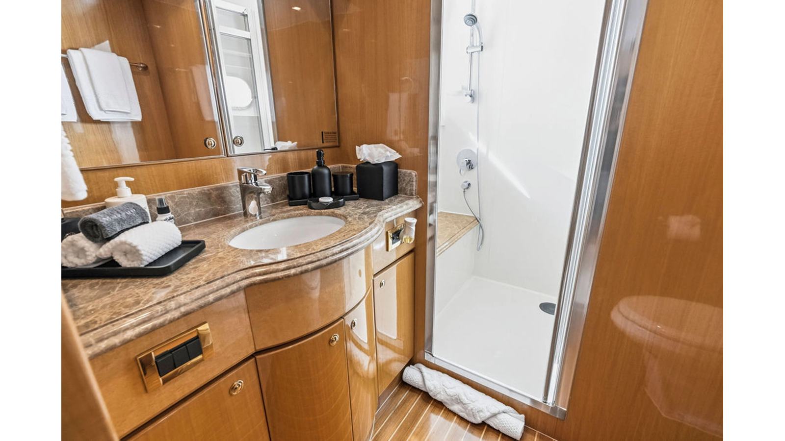 Hargrave Motor Yacht PERFECT HARMONY For Sale