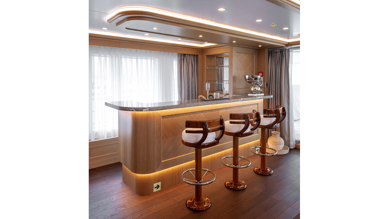 Rmk Marine Motor Yacht SEVEN SEAS For Sale