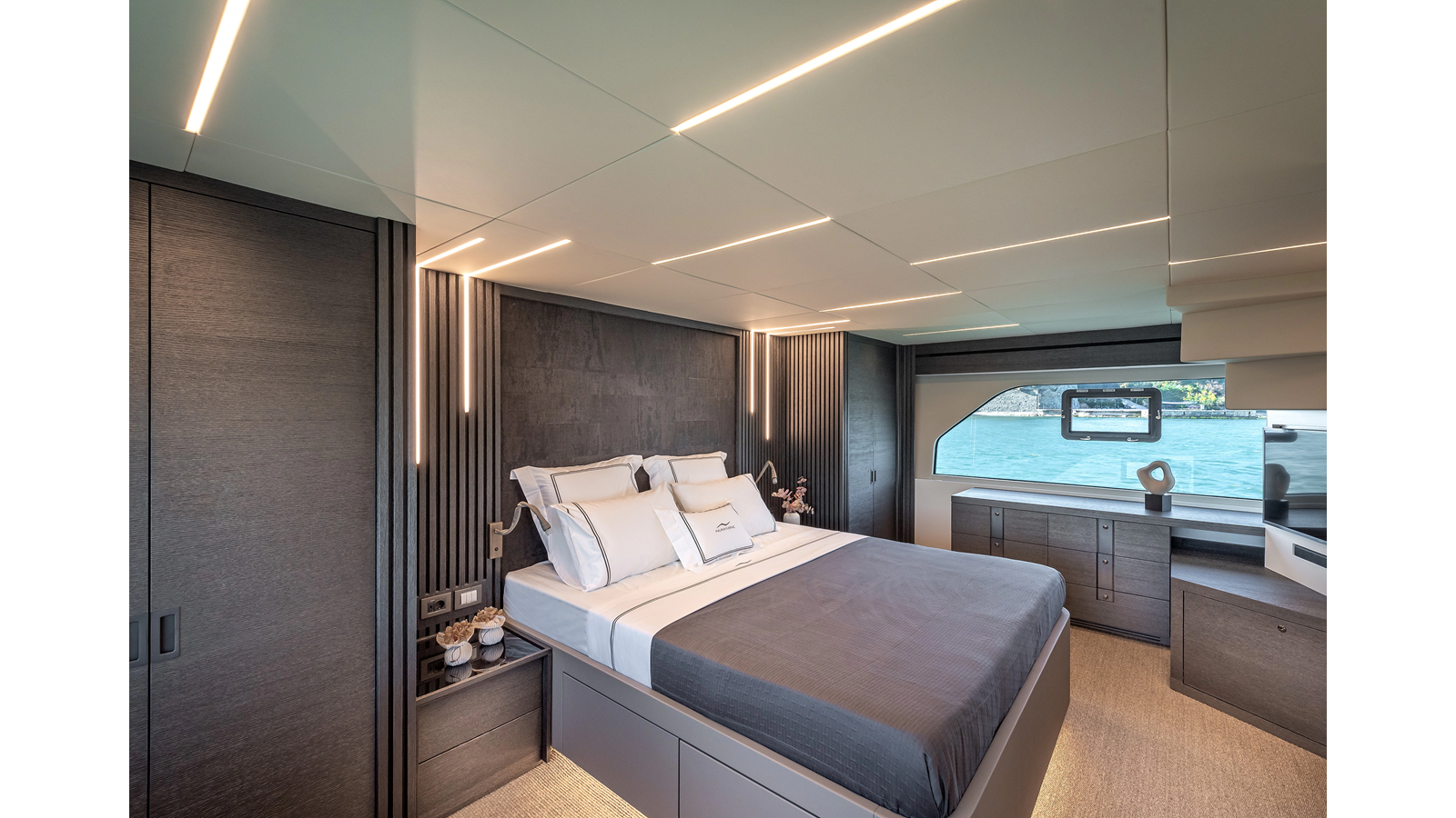 Numarine Motor Yacht NUMARINE 22XP HULL #7 For Sale