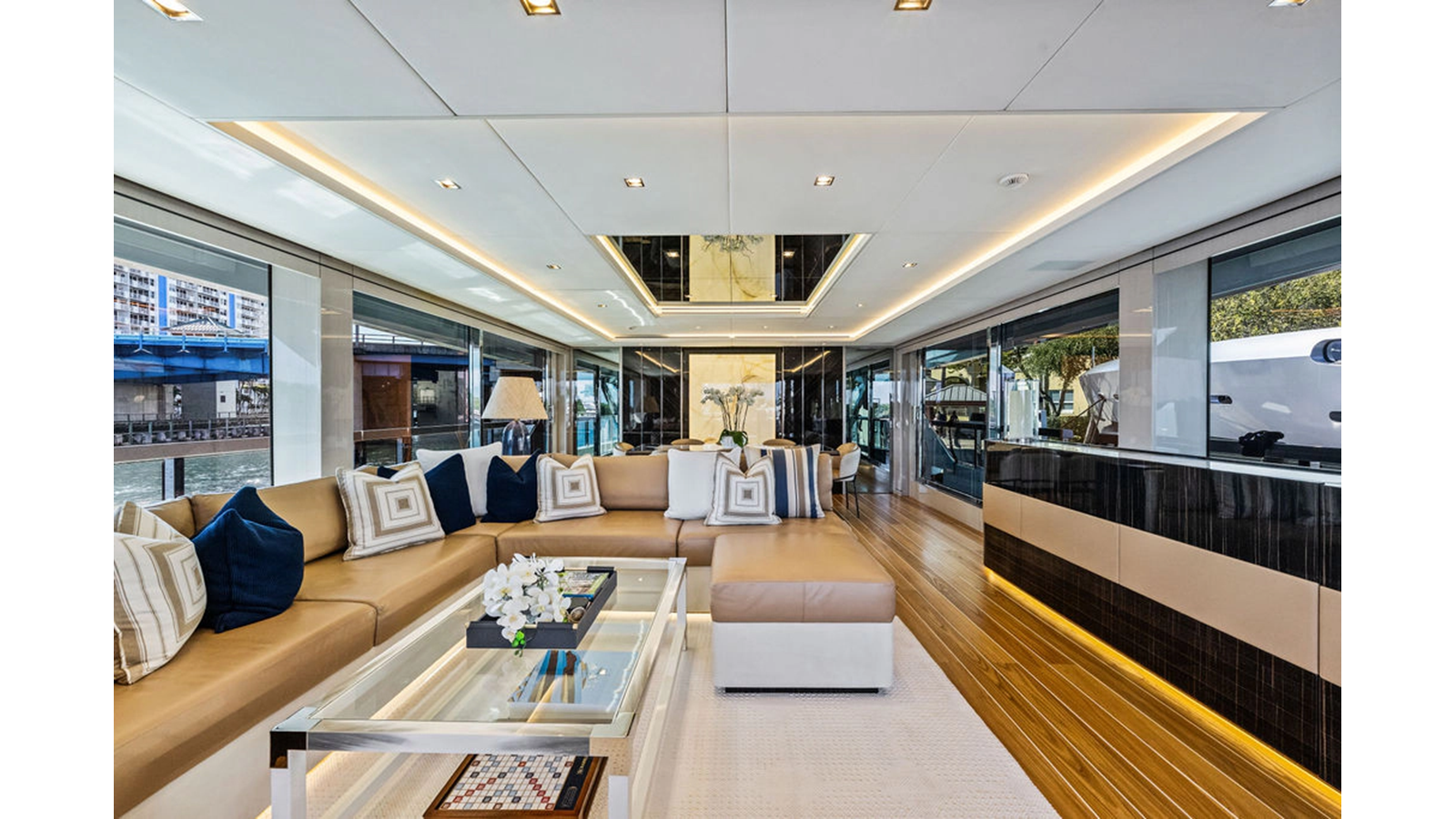 Mangusta Motor Yacht ARTEMIS For Sale