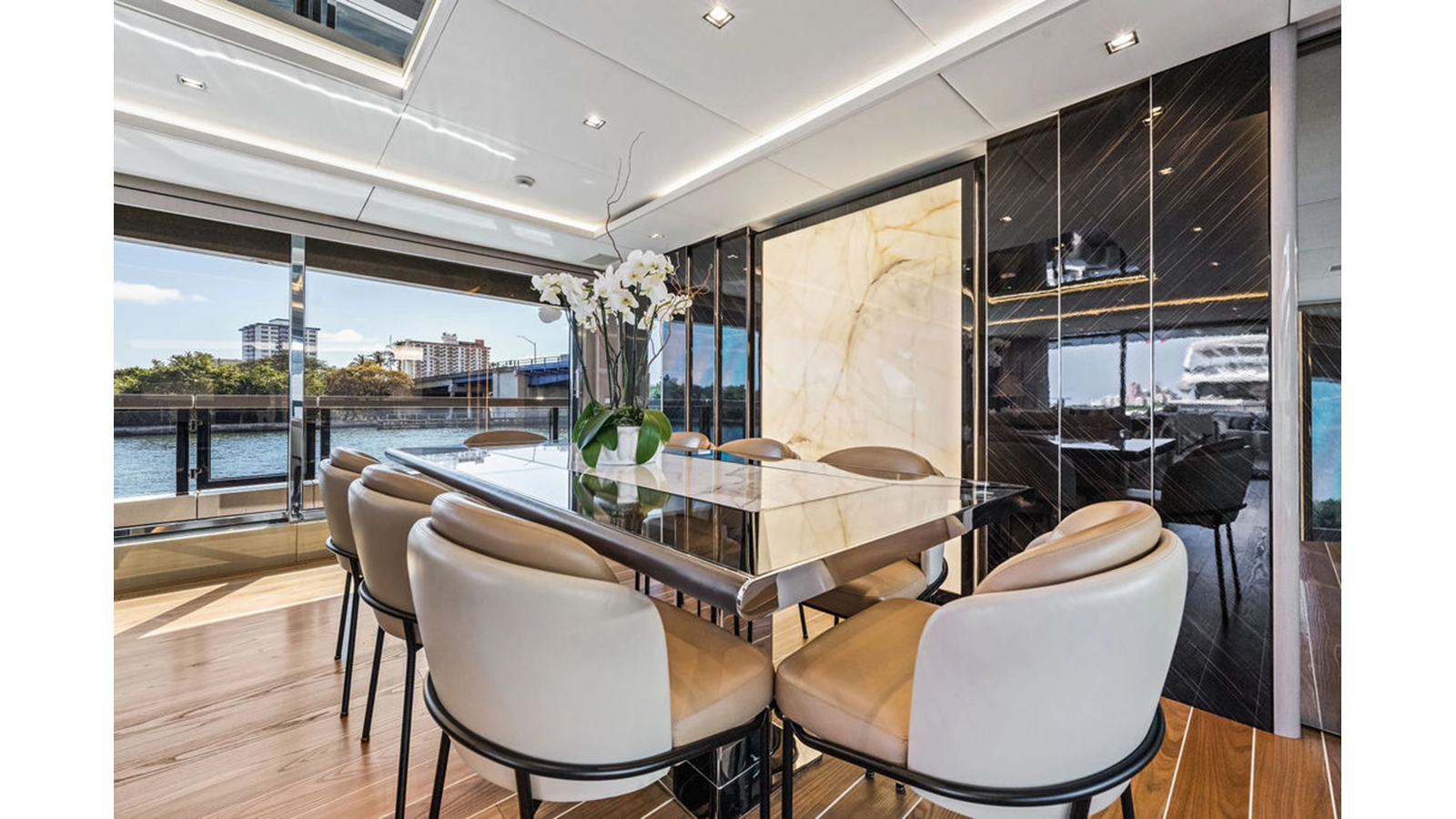 Mangusta Motor Yacht ARTEMIS For Sale