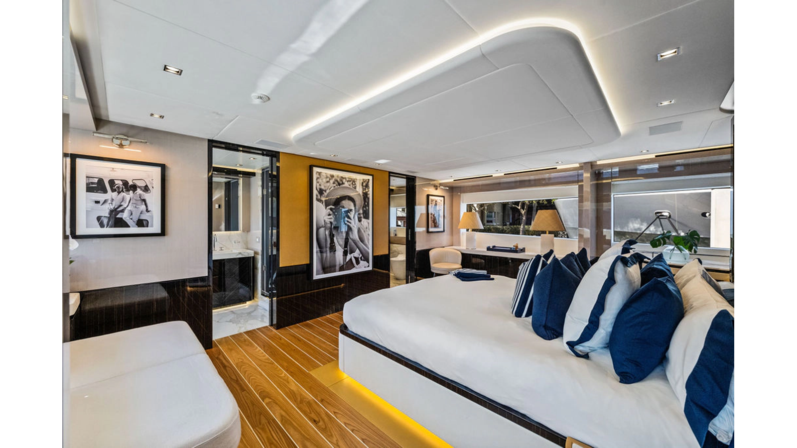 Mangusta Motor Yacht ARTEMIS For Sale
