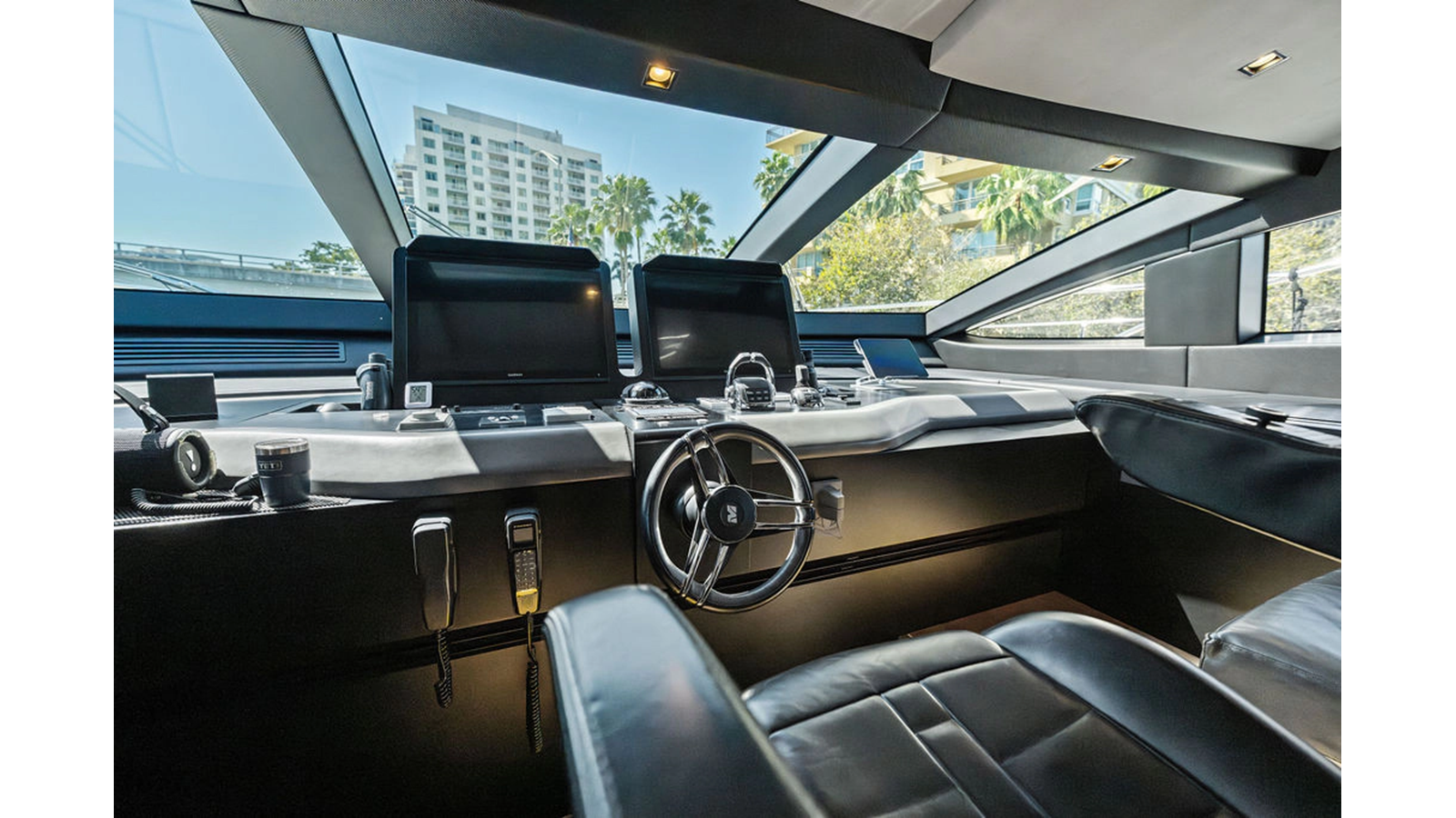 Mangusta Motor Yacht ARTEMIS For Sale