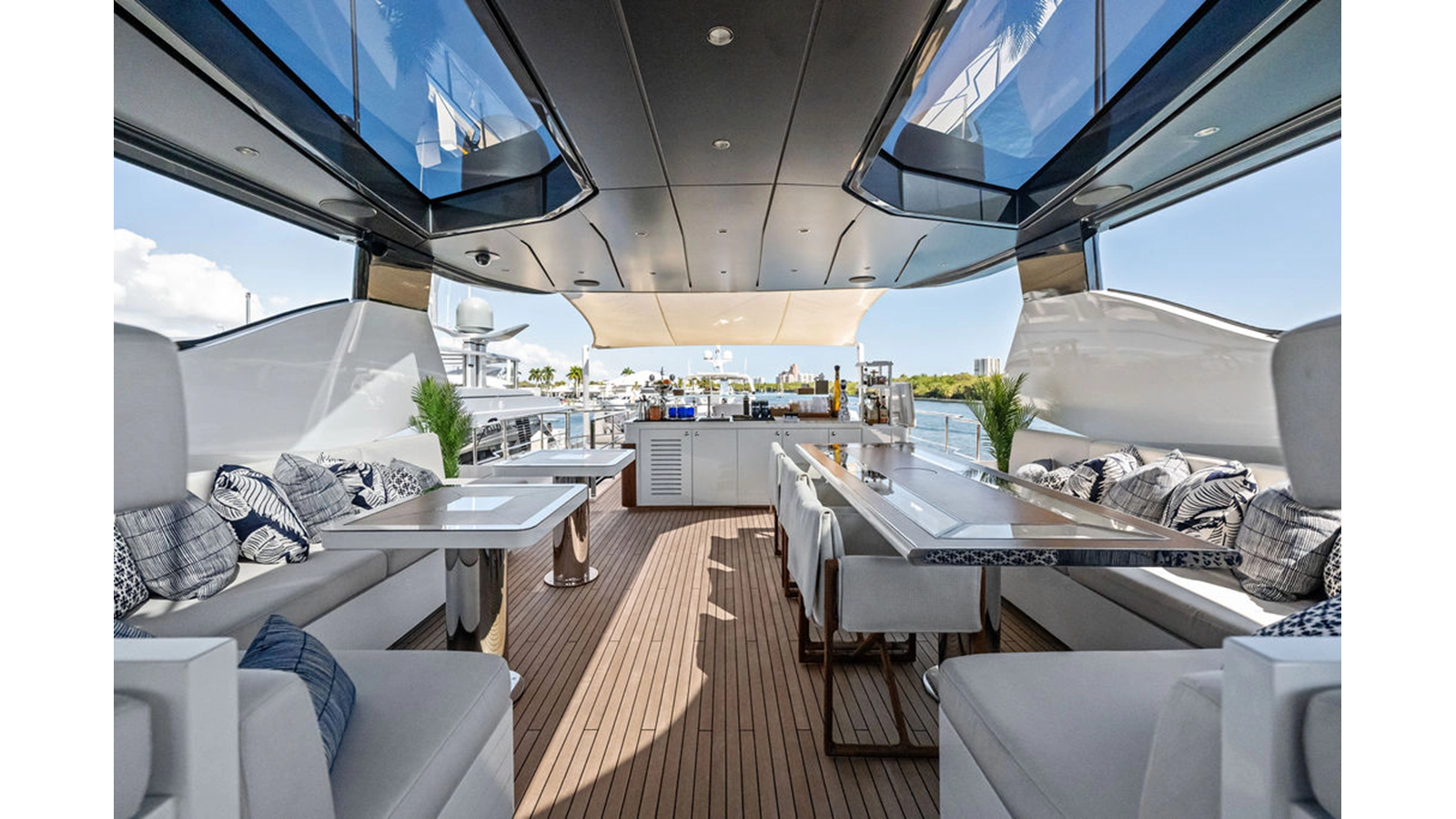 Mangusta Motor Yacht ARTEMIS For Sale