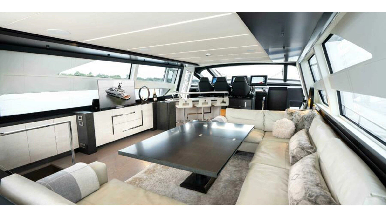 Pershing Motor Yacht STALLION For Sale
