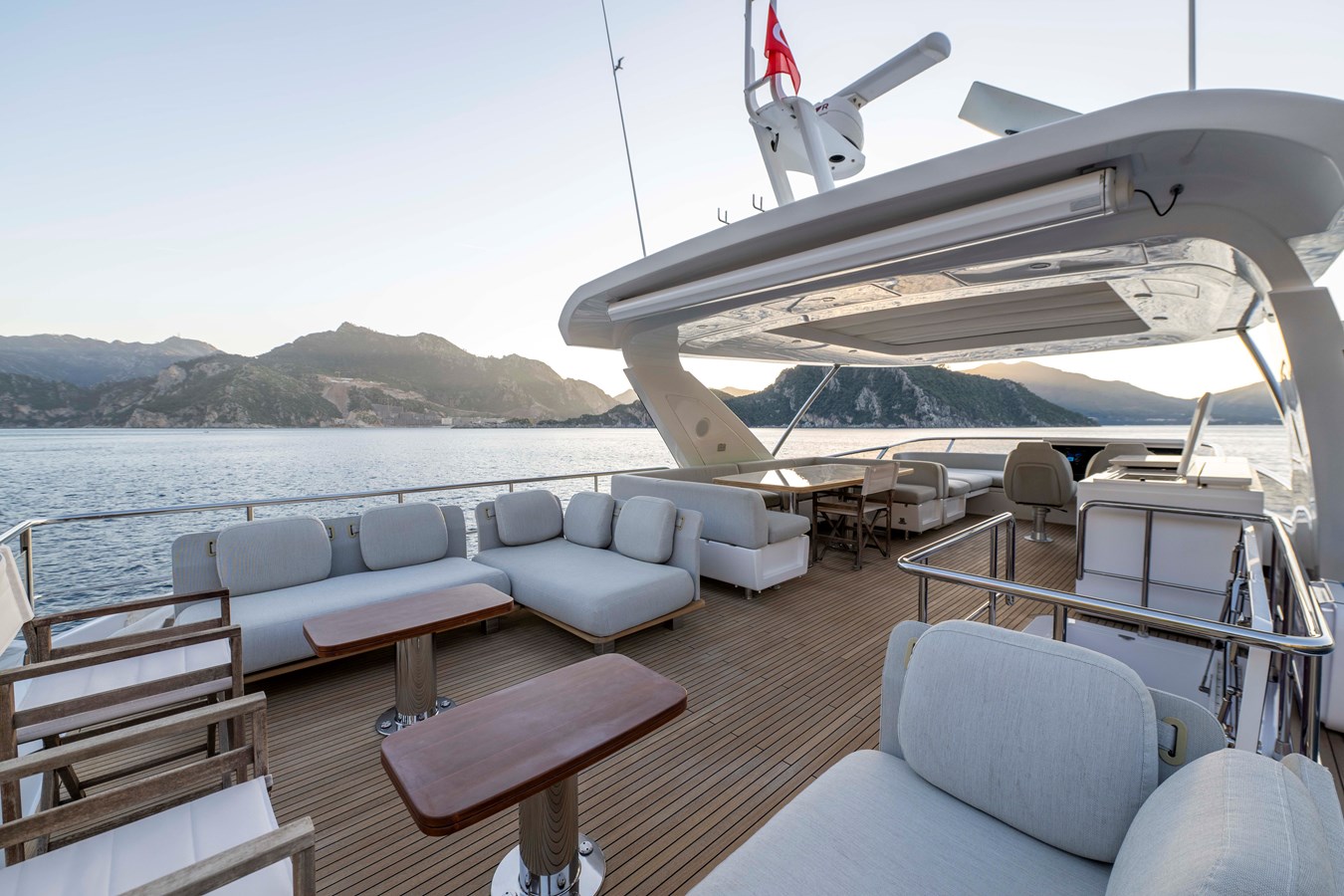 Azimut Yachts Motor Yacht CELEBRATE LIFE For Sale