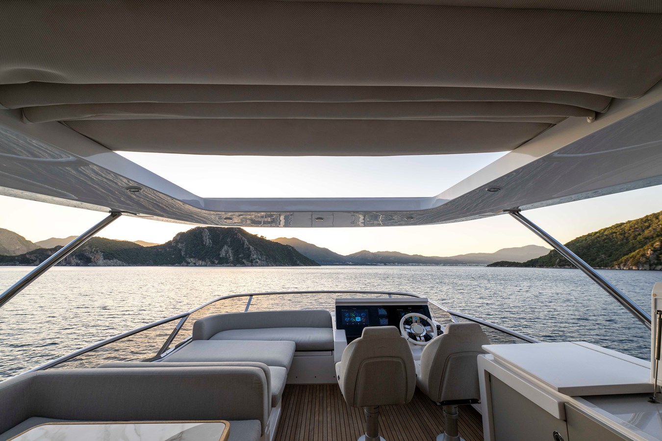 Azimut Yachts Motor Yacht CELEBRATE LIFE For Sale