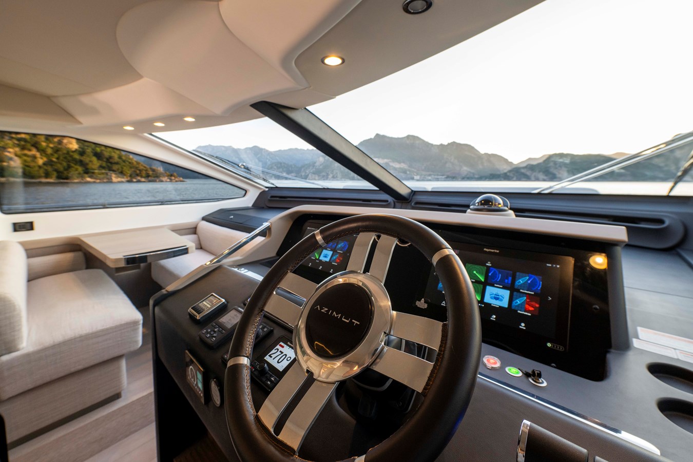 Azimut Yachts Motor Yacht CELEBRATE LIFE For Sale