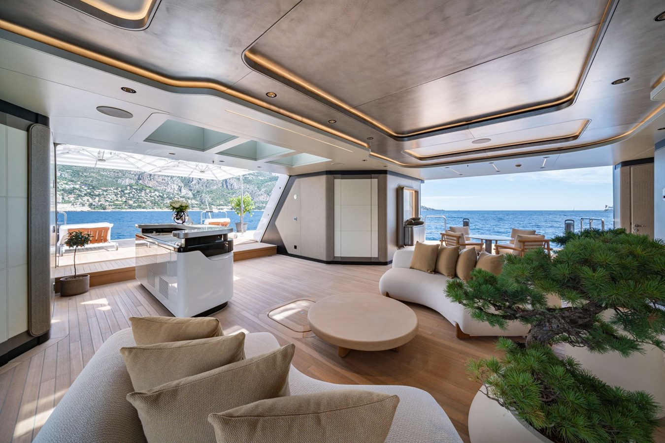 Golden Yachts Motor Yacht MALIA For Sale