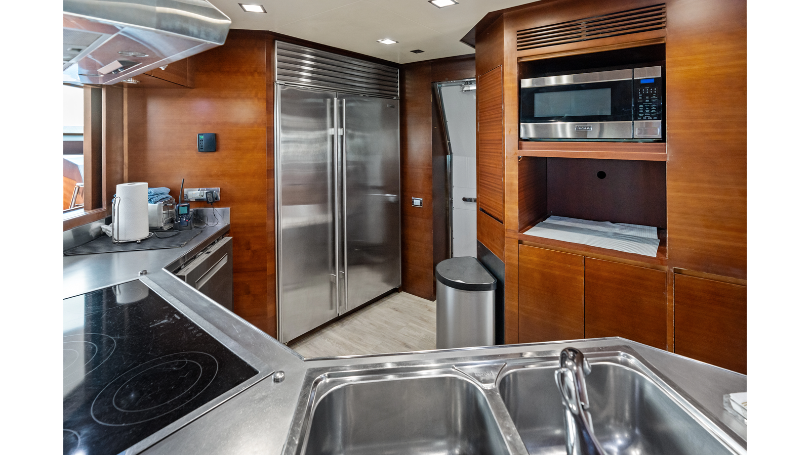 Azimut Yachts Motor Yacht Knot Woke For Sale