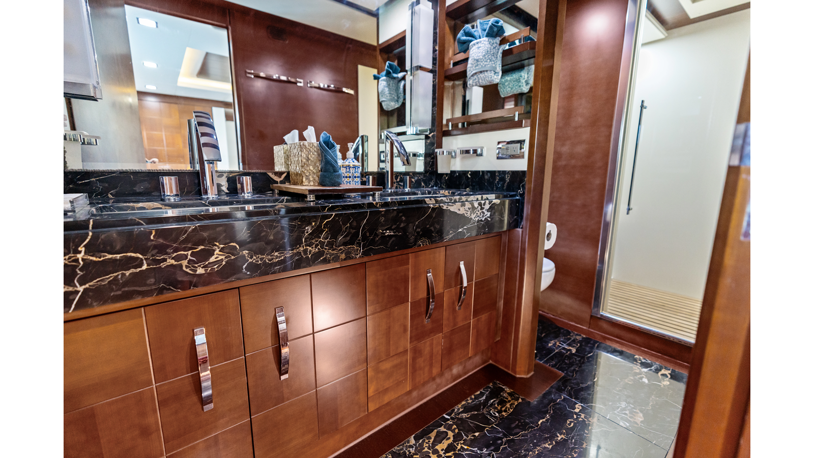 Azimut Yachts Motor Yacht Knot Woke For Sale