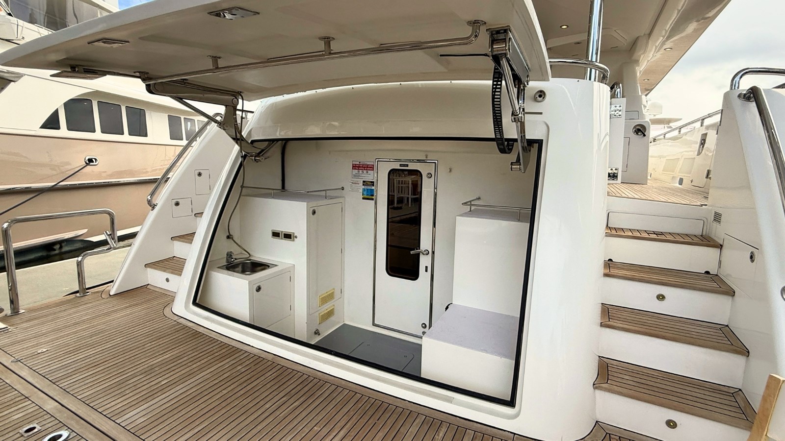 Horizon Yachts Motor Yacht EUPHORIA For Sale