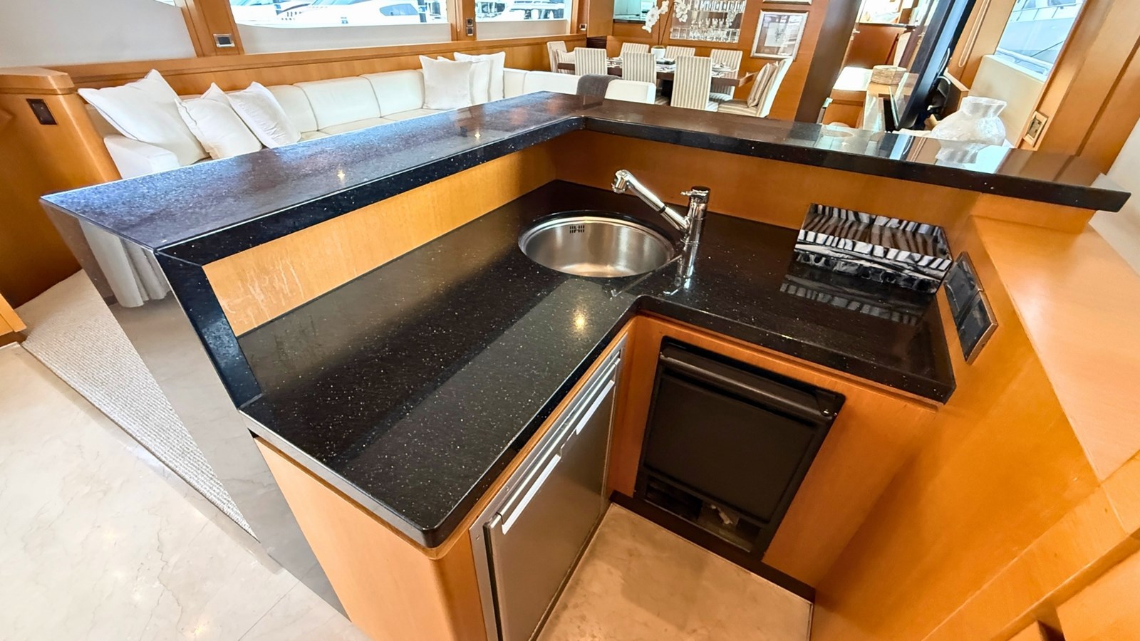 Horizon Yachts Motor Yacht EUPHORIA For Sale
