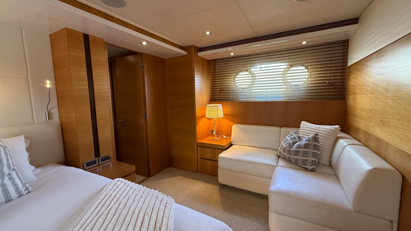 Horizon Yachts Motor Yacht EUPHORIA For Sale