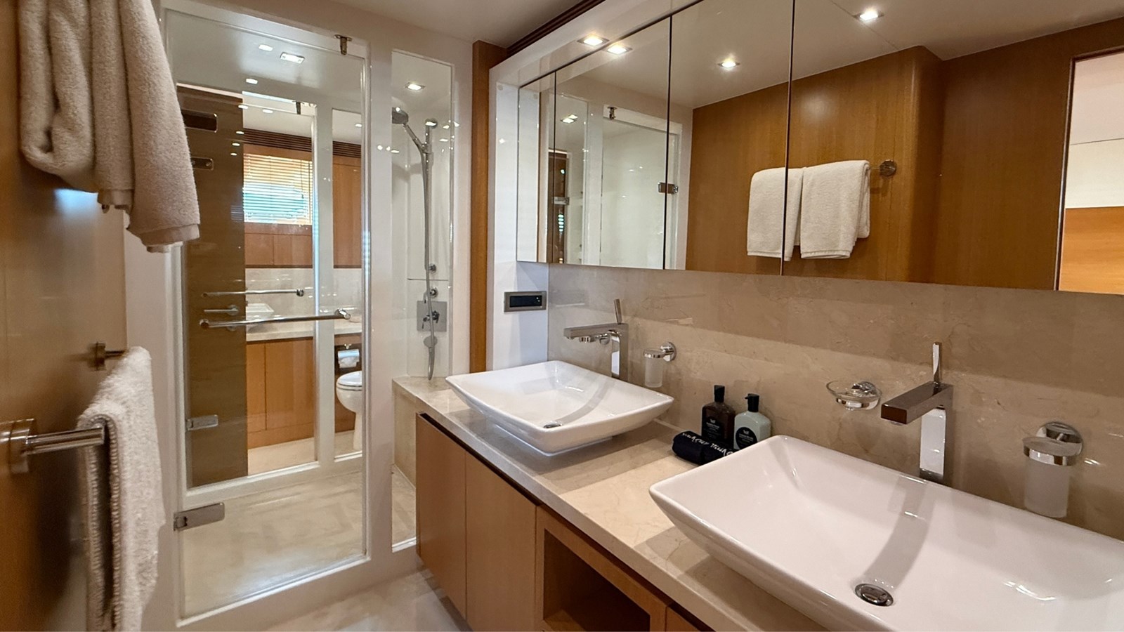 Horizon Yachts Motor Yacht EUPHORIA For Sale