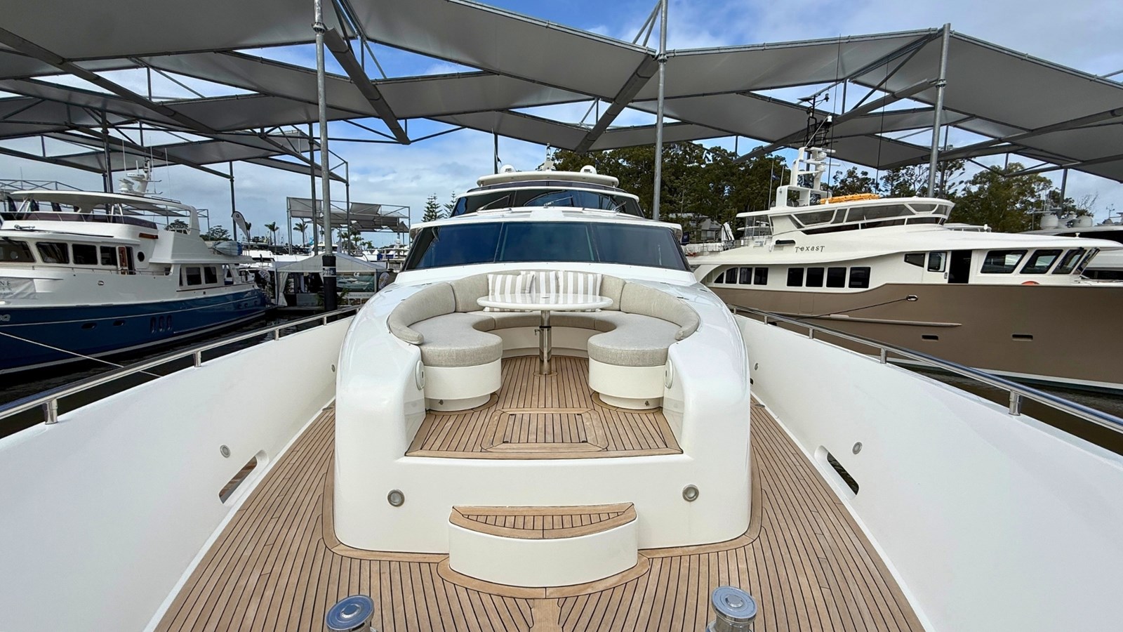 Horizon Yachts Motor Yacht EUPHORIA For Sale