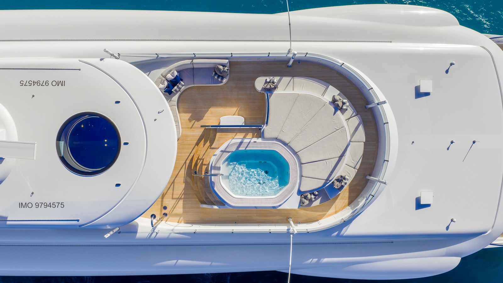 Amels Motor Yacht NENINKA For Sale