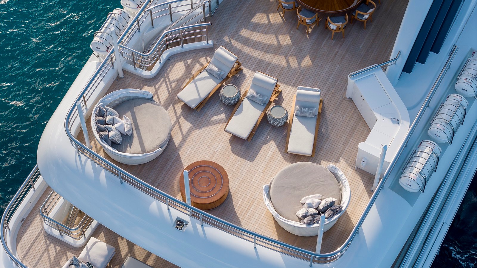 Amels Motor Yacht NENINKA For Sale