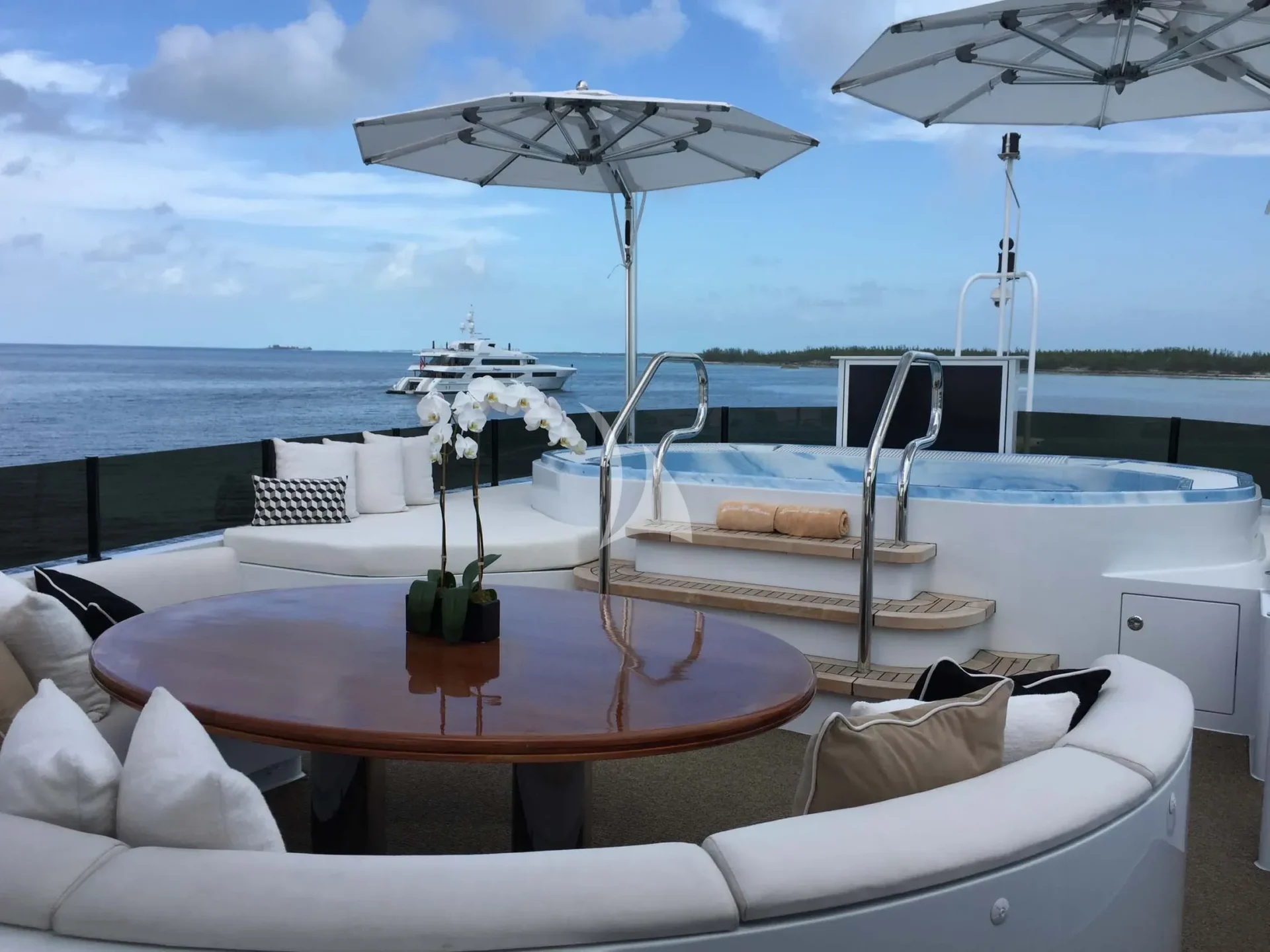 GRAND ILLUSION Charter Yacht