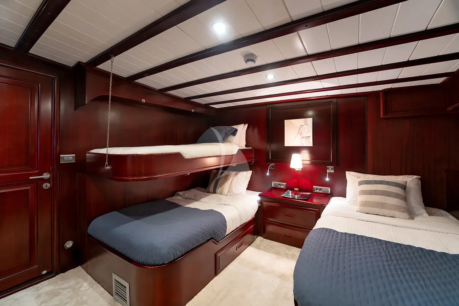 ALWAYS SMILE Charter Yacht
