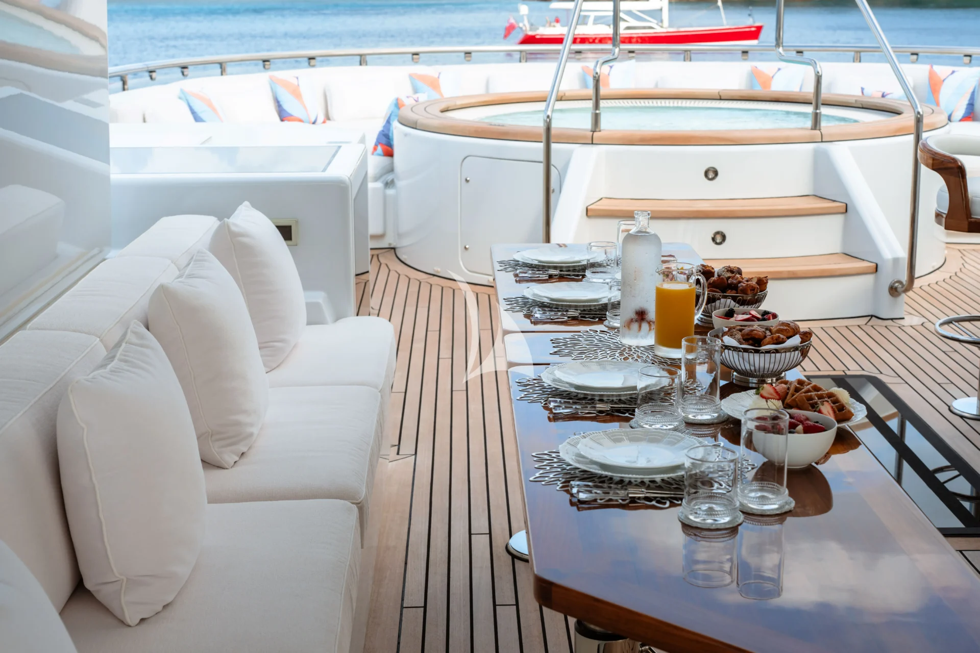 BELLA Charter Yacht