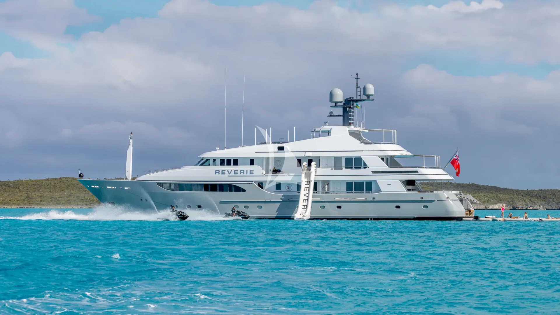 REVERIE Charter Yacht