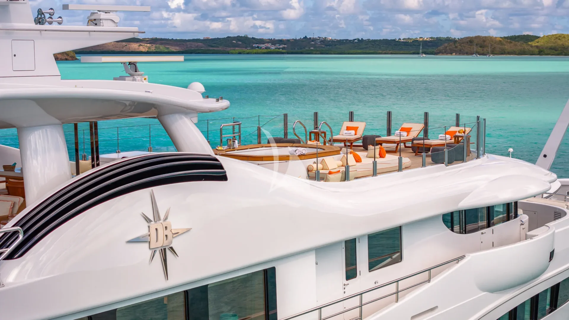 DEEP BLUE Charter Yacht